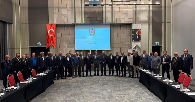 Ticaret Bakanlığı Esnaf, Sanatkarlar ve Kooperatifçilik Genel Müdürümüz Sayın Taha Enes Şener’in  katılımlarıyla 27 Haziran 2025 Cuma günü Trabzon ilimizde  TŞOF İstişare ve Değerlendirme Toplantımız gerçekleştirildi.